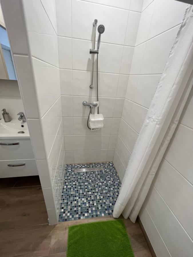 Appartement Renove A 15 Min De Lyon Saint-Fons エクステリア 写真